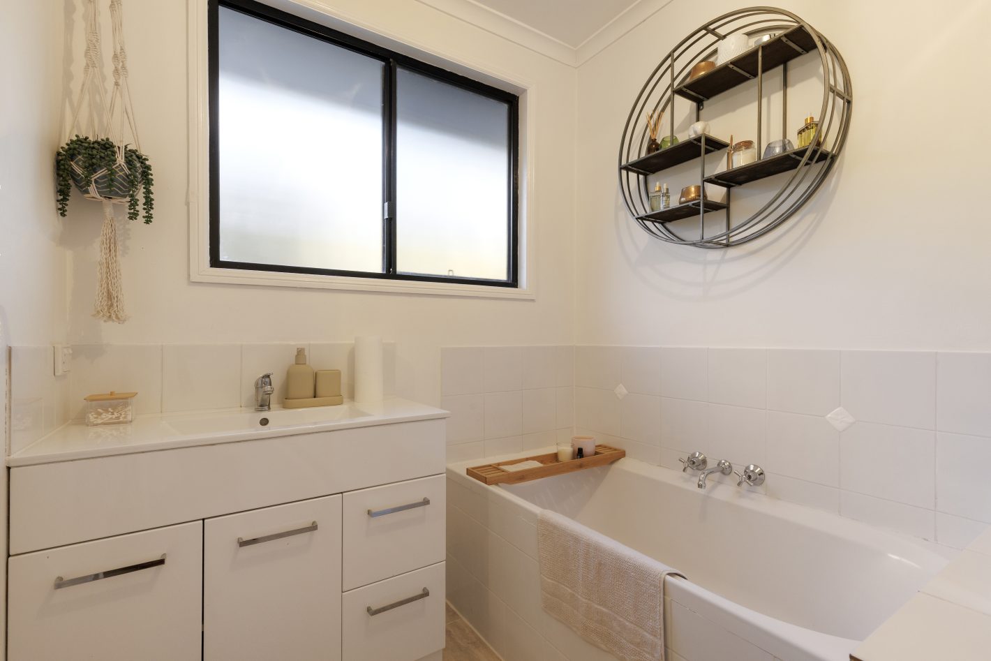 8 Werita Crt, Sunrise Beach, QLD 4567