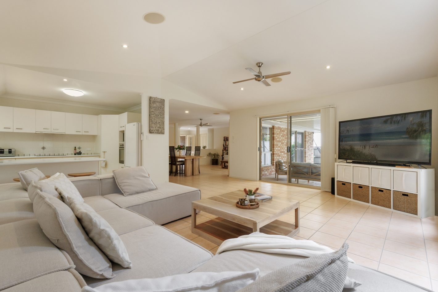 14 Comet Drive, Sunrise Beach, QLD 4567